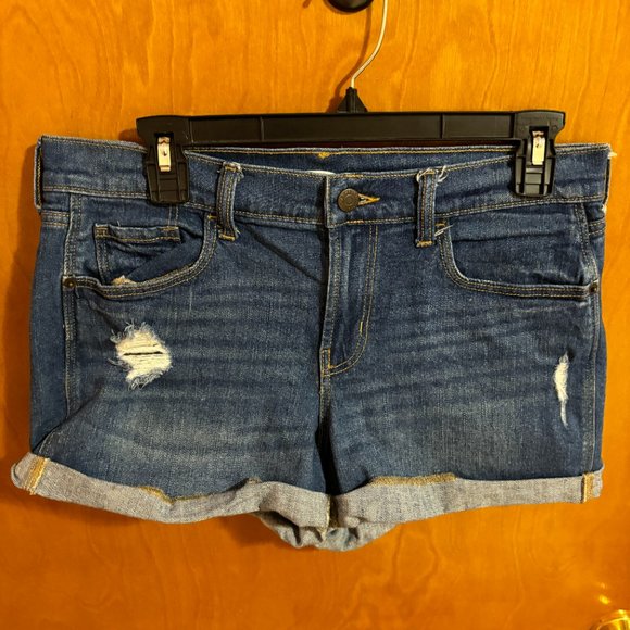 Old Navy Boyfriend Shorts Rolled cuff Distressed Size 4 - Picture 3 of 10